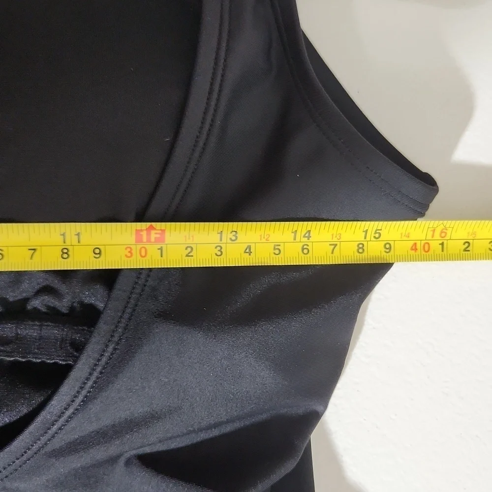 Neutica Swimsuit Womens Full Piece Size L Bathing Suit Navy Black Red White Bra